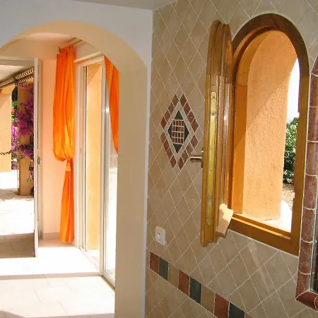 Lou Pei Magnifique Vue Piscine Chauffee 10x5m 5 Ch 5sdb לס איסאמברה
