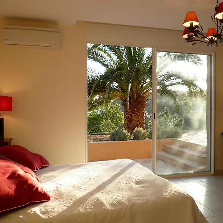 וילה Lou Pei Magnifique Vue Piscine Chauffee 10x5m 5 Ch 5sdb *