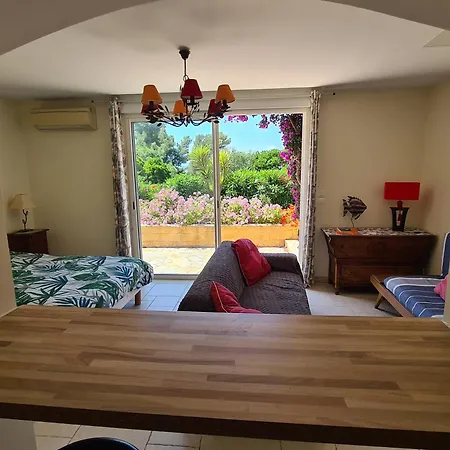 Villa Lou Pei Magnifique Vue Piscine Chauffee 10x5m 5 Ch 5sdb Les Issambres