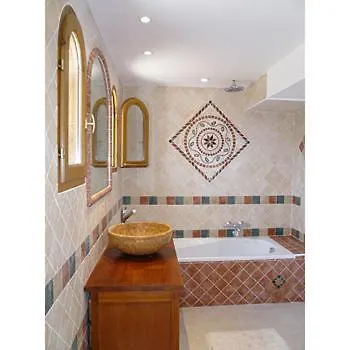 Lou Pei Magnifique Vue Piscine Chauffee 10x5m 5 Ch 5sdb Villa